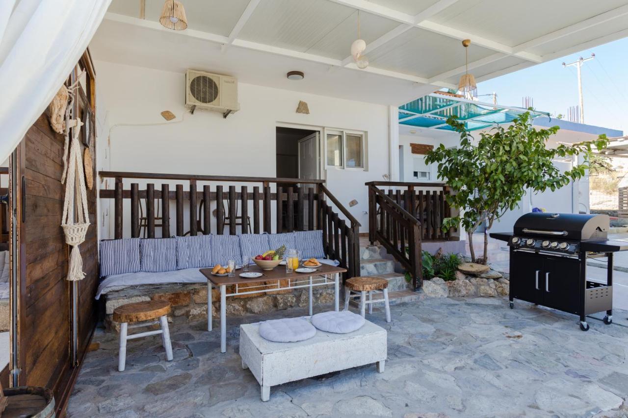 Christos Studios And Family Apartments Stegna Eksteriør bilde