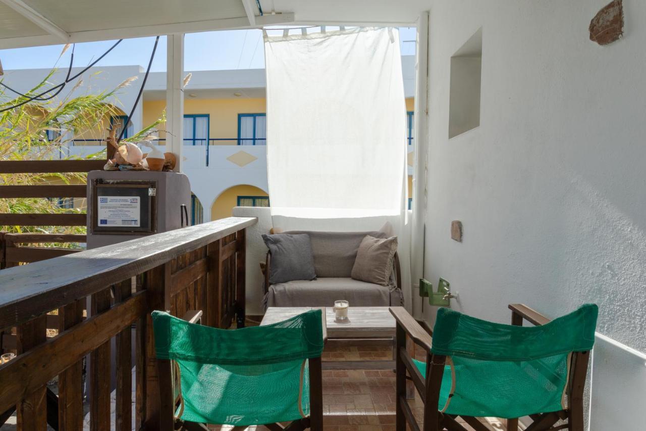 Christos Studios And Family Apartments Stegna Eksteriør bilde