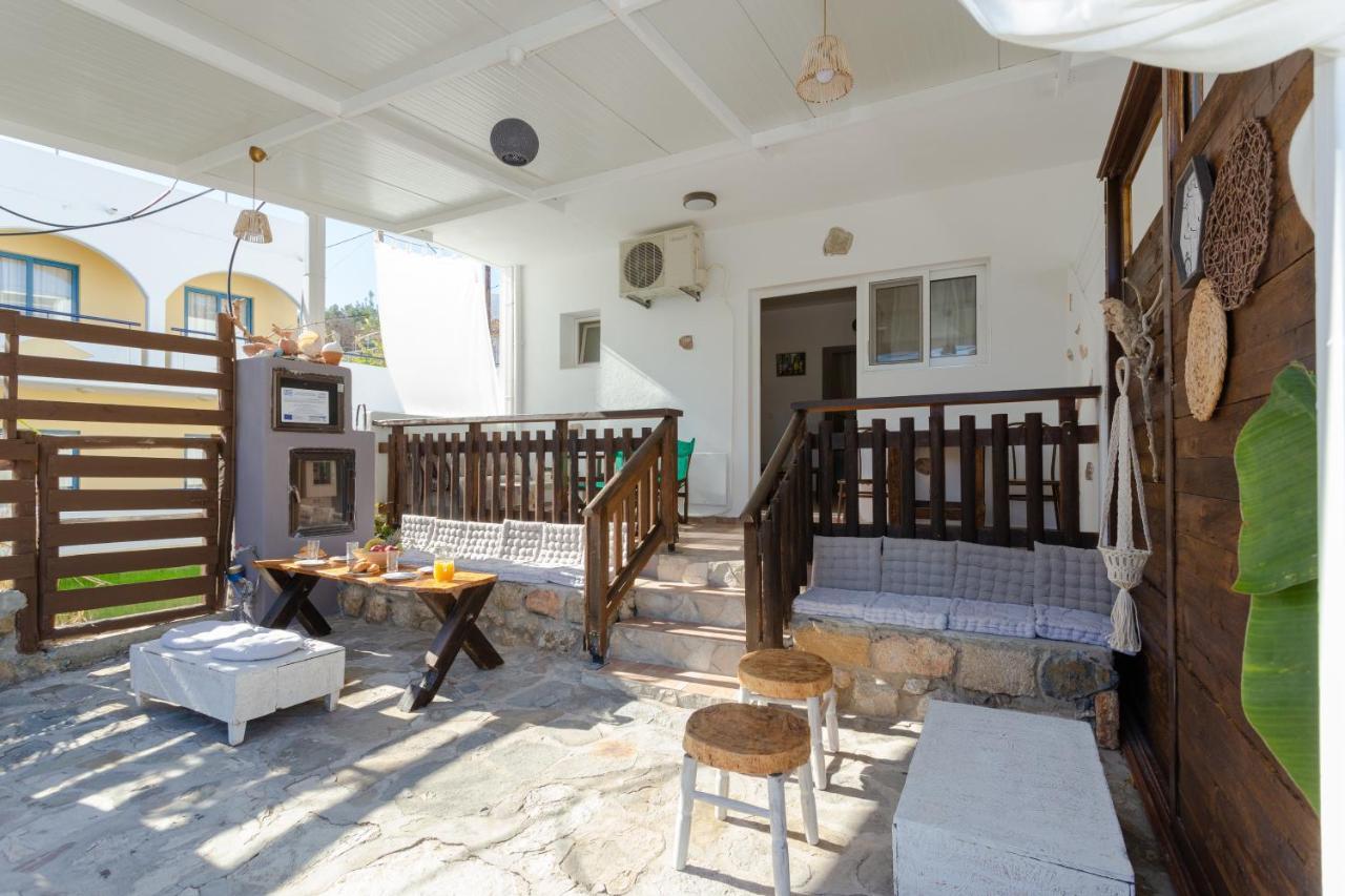 Christos Studios And Family Apartments Stegna Eksteriør bilde