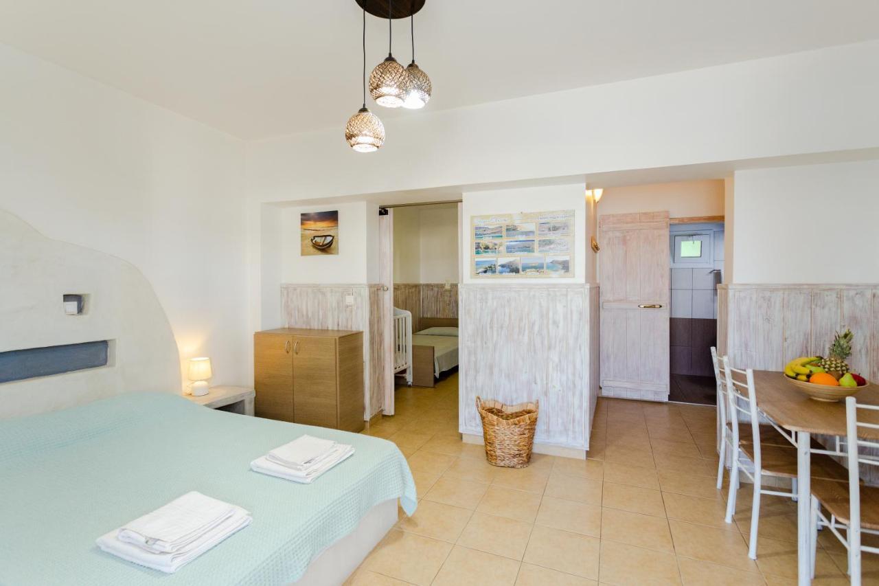 Christos Studios And Family Apartments Stegna Eksteriør bilde