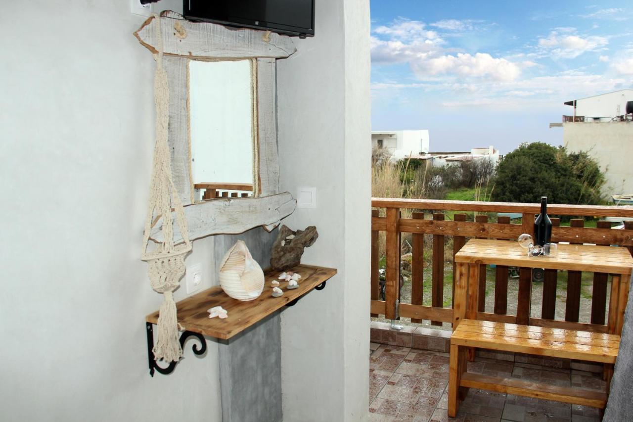 Christos Studios And Family Apartments Stegna Eksteriør bilde